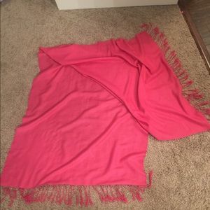 Pink pashmina